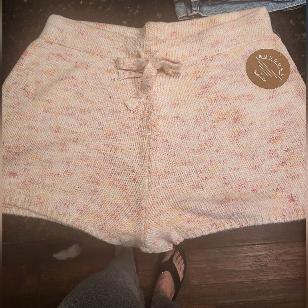 SUNDOWN by Splendid crochet shorts sz xl  Nwt